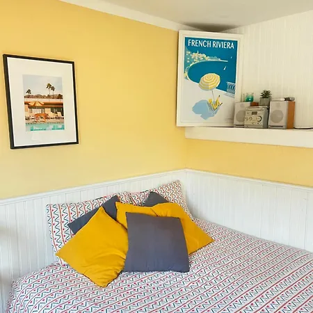 Maisonnette Avec Escalier Homestay